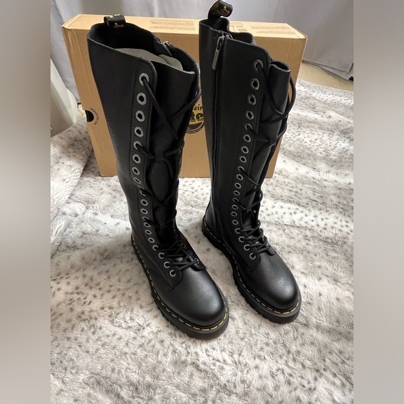 DR. MARTENS 1B60 BEX PISA KNEE HIGH Leathe BOOTS MSRP$280 SOFT+SLEEK+LightWeight - Picture 8 of 16